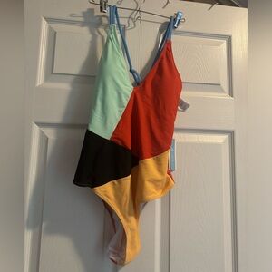 Cupshe Colorblocked V-Neck One Piece Swimsuit